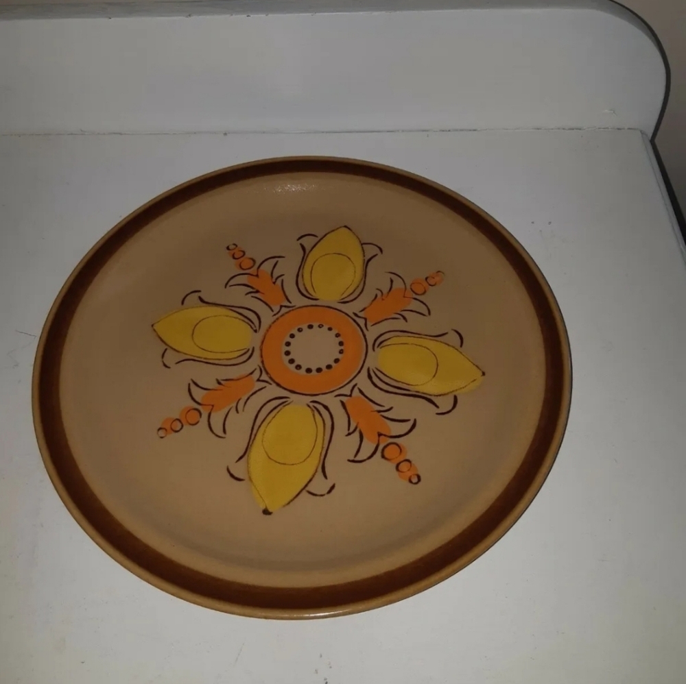 Vintage Hearthside hand made Stoneware  Plate floral Pattern Brown Japan 4